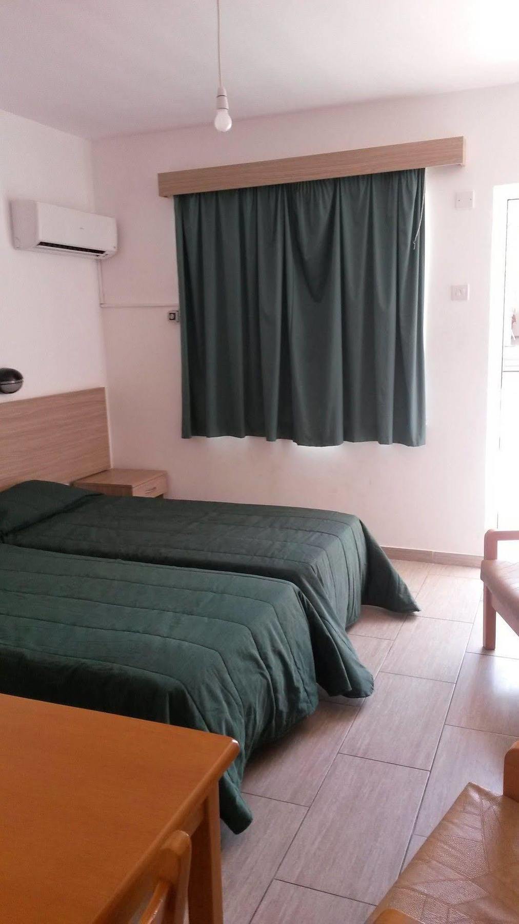 Pavlinia & Appart hôtel 3*